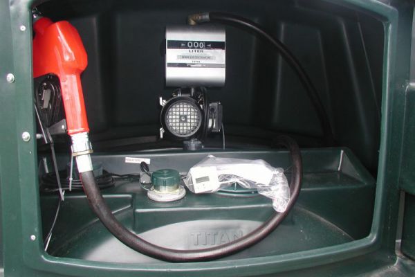 Titan FuelMaster à double paroi + pompe à diesel